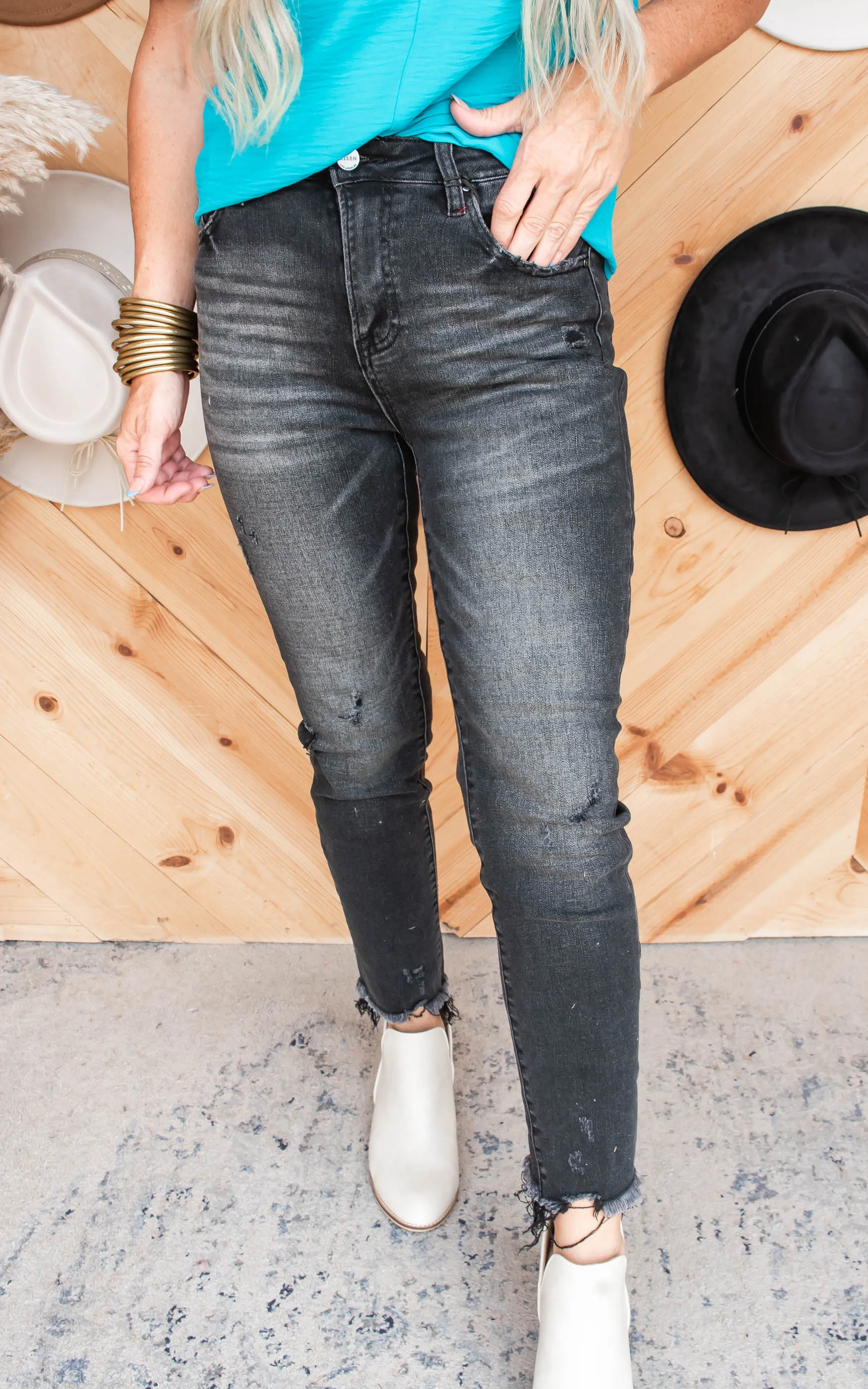 Black High Rise Relaxed Denim Jeans | Risen - Final Sale