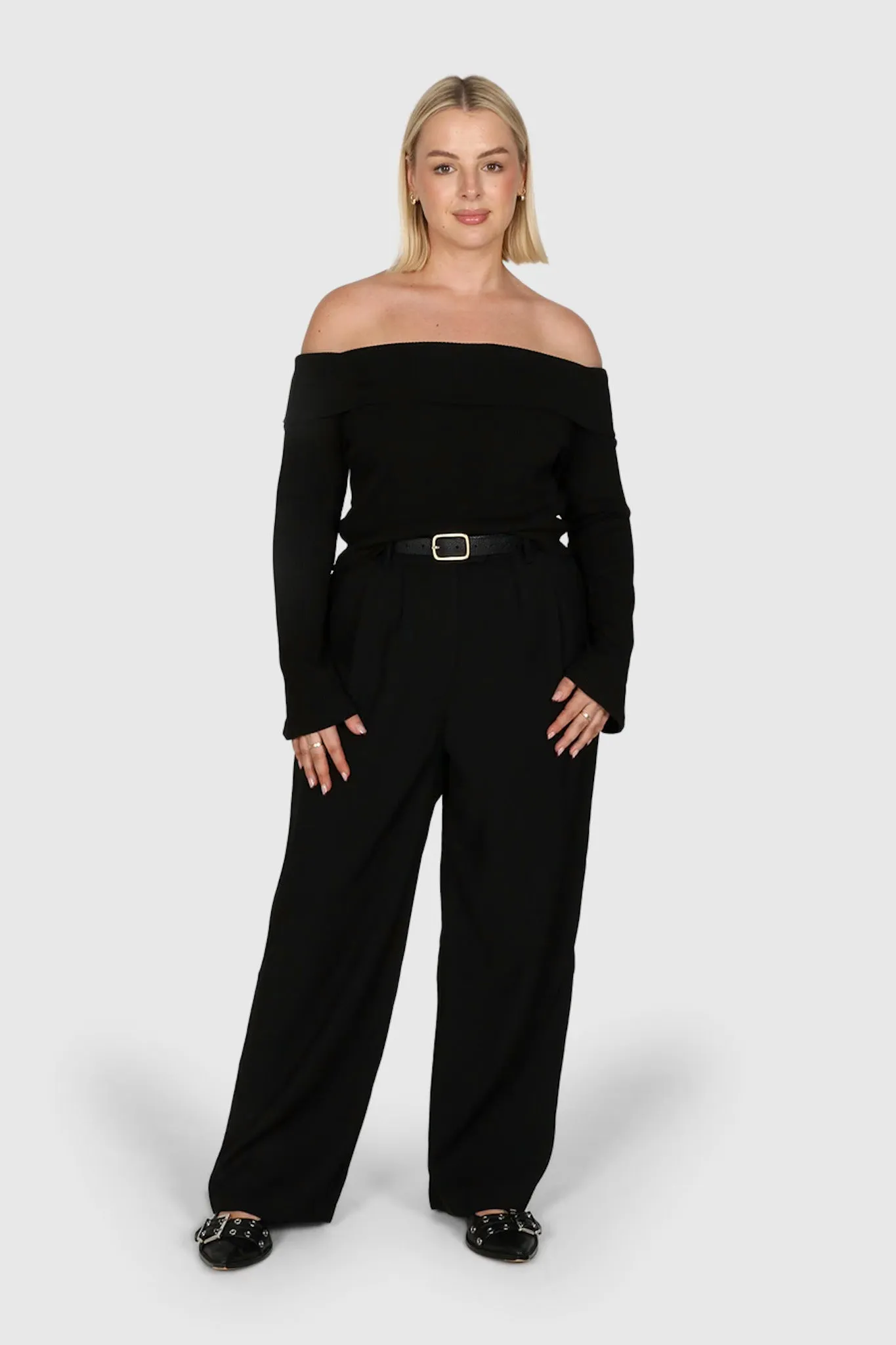 LOWEN OFF SHOULDER TOP BLACK