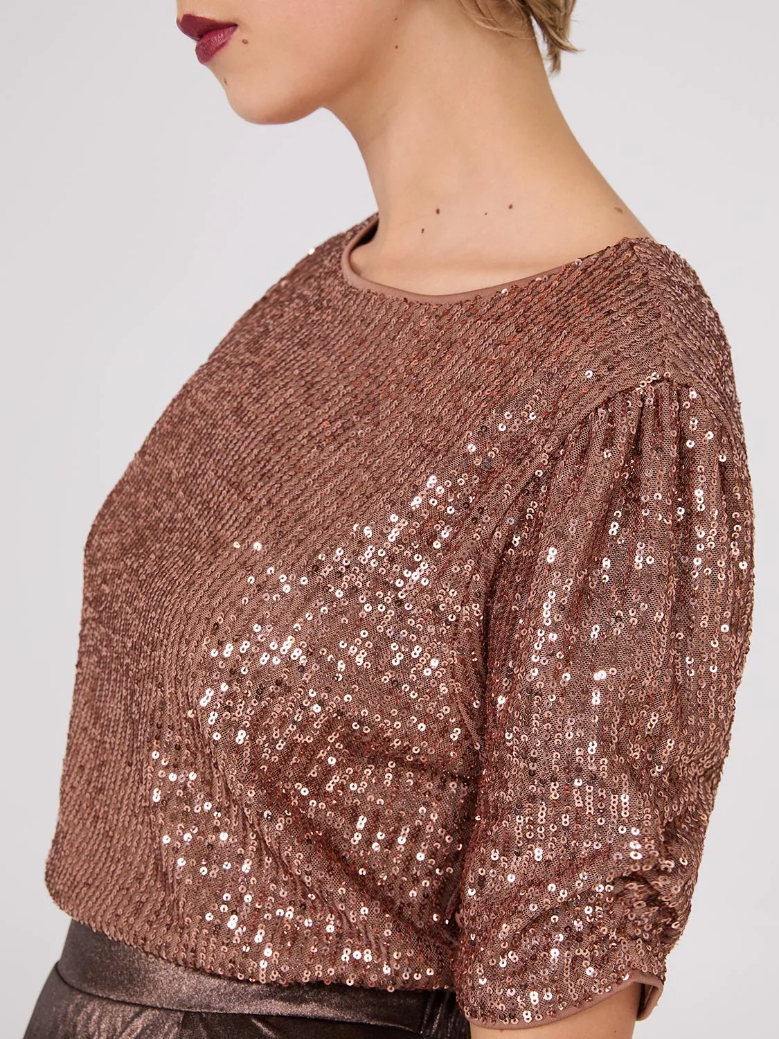 Ruched Short Sleeve Sequin Top