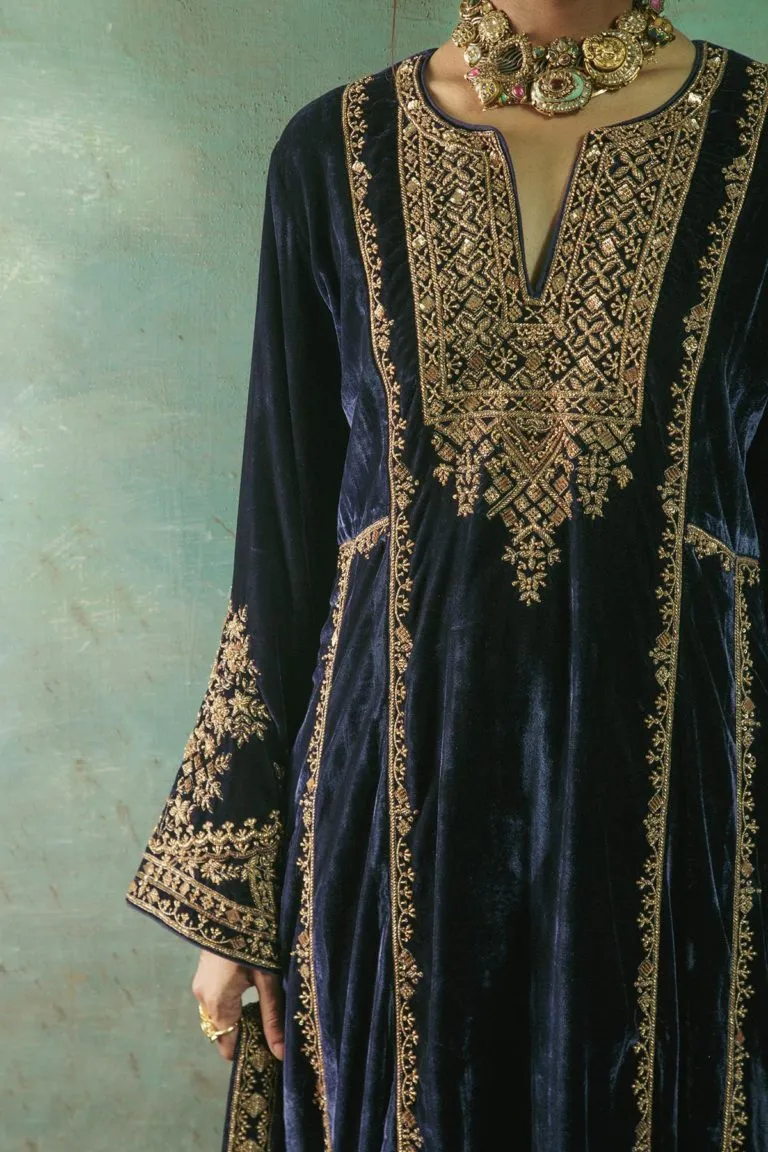 Shabnami Zardozi Kurta Set-Light