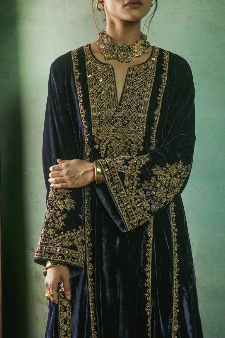 Shabnami Zardozi Kurta Set-Light