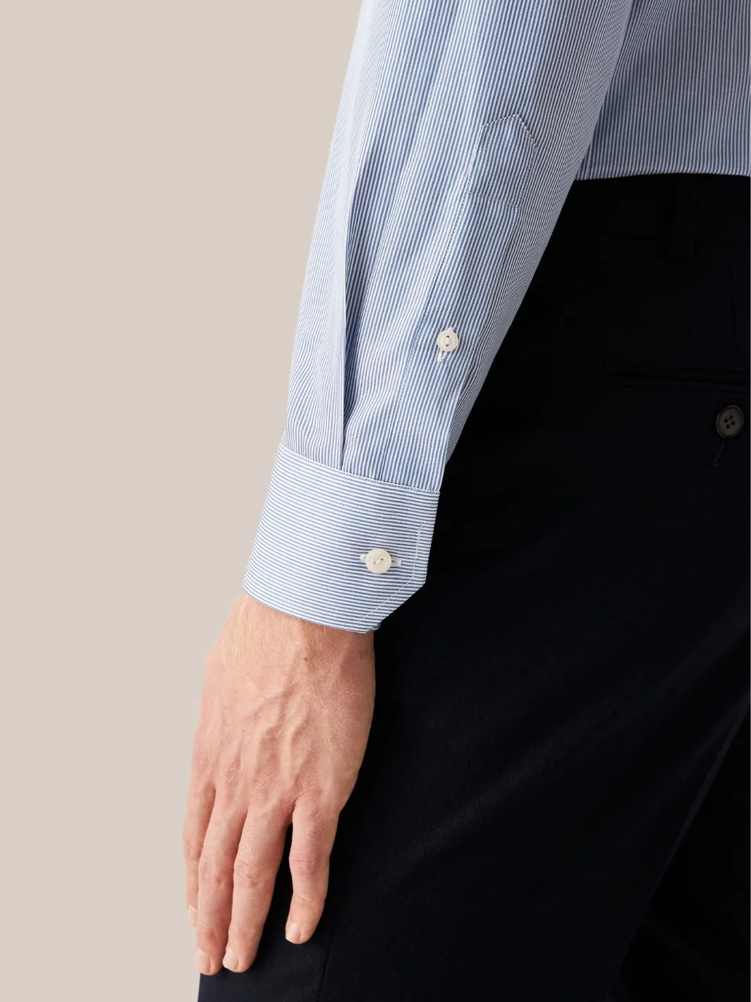 SLIM FINE STRIPED SIGNATURE TWILL SHIRT Bl